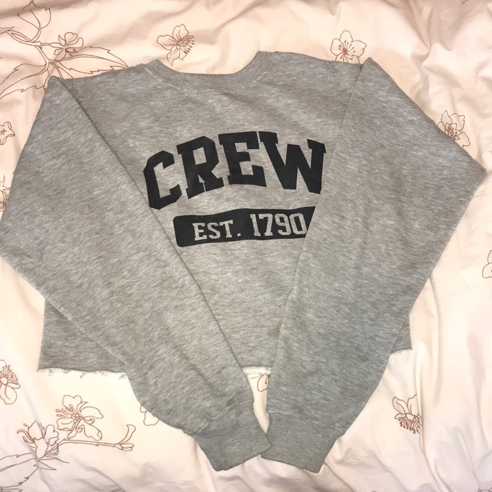 Brandy Melville Cropped Sweatshirt
